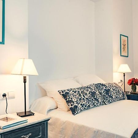 Apartamentos San Pedro Sevilla Exteriör bild