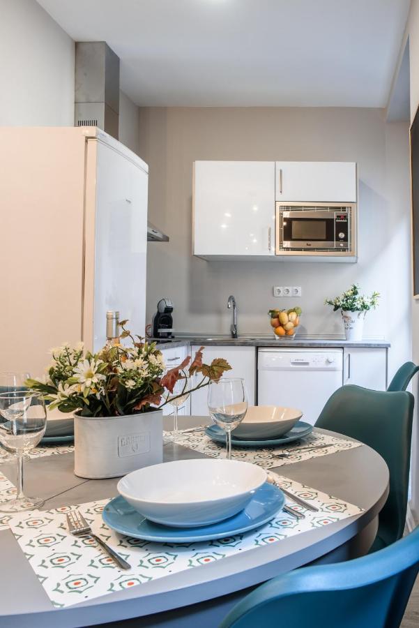 Apartamentos San Pedro Sevilla Exteriör bild
