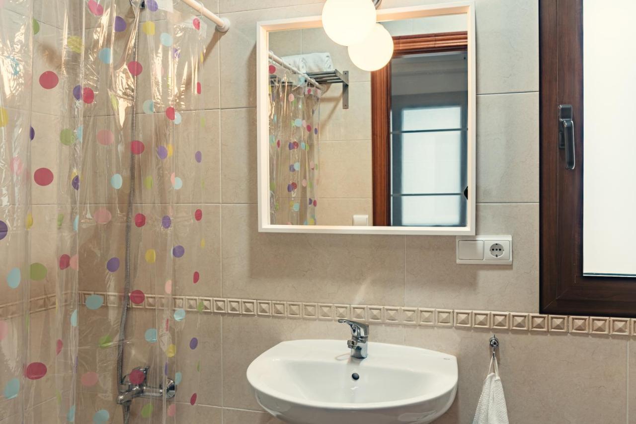 Apartamentos San Pedro Sevilla Exteriör bild