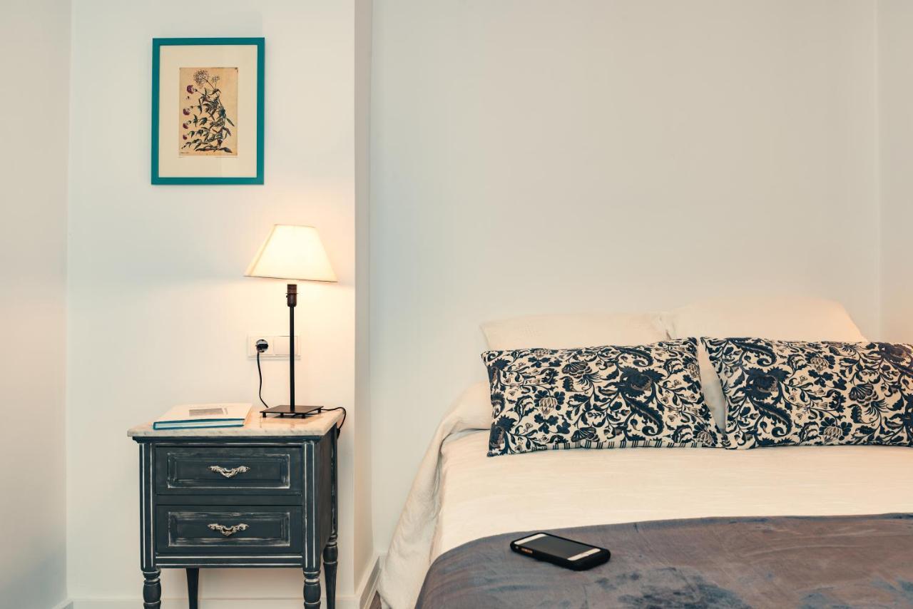 Apartamentos San Pedro Sevilla Exteriör bild