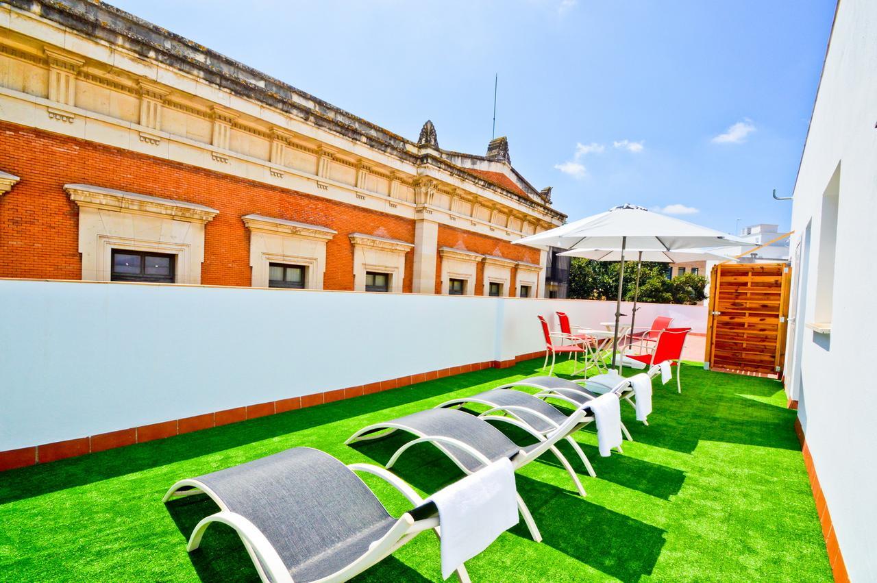 Apartamentos San Pedro Sevilla Exteriör bild